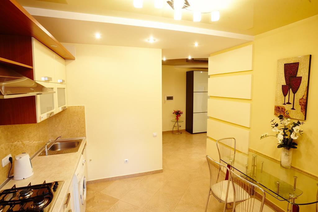 Luxury Apartment In New Building Chisinau Exterior foto